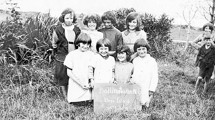 Ballinakilla National School, Bere Island, 1931.  (Photo: Bere Island Photo Archive)