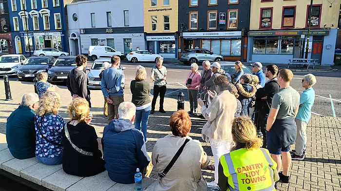 Dr James O’Neill, an ornithologist from UCC, led a well-attended Swift Walk hosted by Bantry Tidy Towns. The walk included visiting the grounds of St Brendan’s National School where the recently installed swift boxes could be observed using the nest cameras.