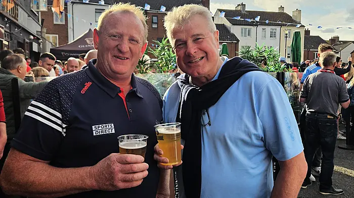 Mark Farr, Dohehys, and Dublin legend Charlie Redmond sharing a pint, 30 years after marking each other in an All-Ireland semi-final!