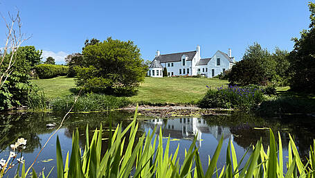 HOUSE OF THE WEEK: Gloun’s Four Blues Image