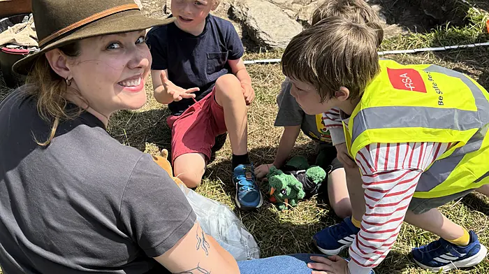 Katie Boyle, Archaeology PHD student from university of Maryland USA, with Rath National School pupils Luan O’Donnell and Arlo Burch, getting lots of information about archaeology during their recent visit to an archaeological dig in Baltimore.