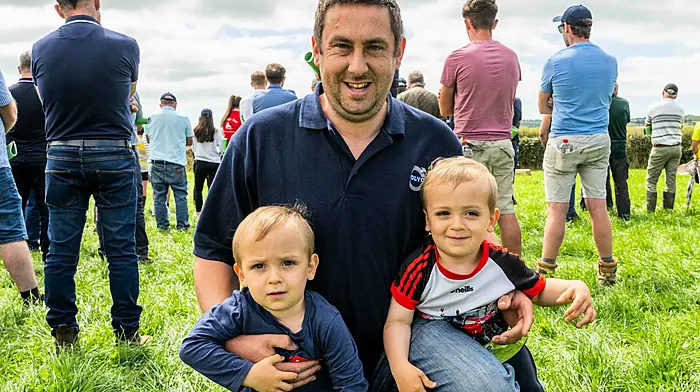 REPRO-FREE: Carbery Group Milk Quality Farm Walk 2025. Ballinadee, West Cork, Ireland. 25th Jul, 2025. Members of the board of Carbery Group met the Minister of Agriculture, Martin Heydon and the Minister for Biodiversity, Christopher O'Sullivan at a farm walk on the farm of Glenn Forde and family, Ballinadee on Friday last. The farming derogation was the main topic of discussion, with local farmers addressing their concerns to the ministers. At the event were Colm, William and Shane O'Neill from Ballinadee. Picture: Andy Gibson.