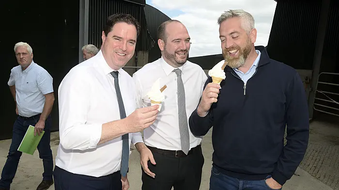 Agriculture minister says focus ‘100%’ on derogation, as sun shines down on Ballinadee Image