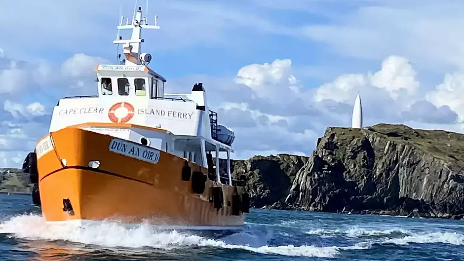 Cape Clear ferry buses ‘out of sync’ Image