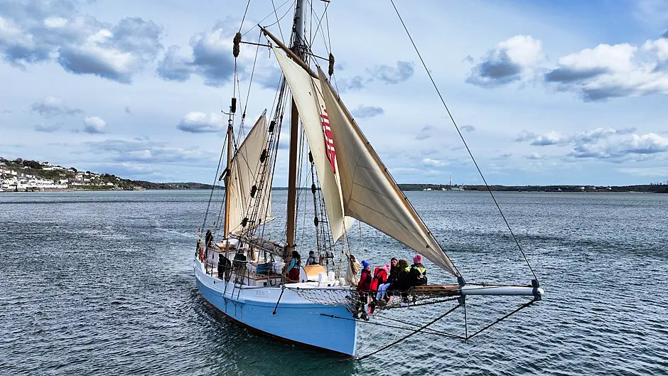 All aboard the iconic AK ILEN Image