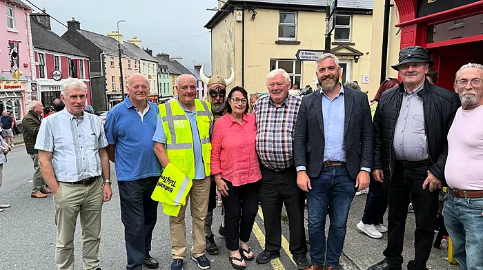 Minister Christopher O’Sullivan with the organising committee of the Ballydehob Summer Festival at the launch on Sunday. From left: Diarmuid O’Donovan, John Ford, Julian Dearden, Viking Caureen, Barry O’Brien, Minister Christopher O’Sullivan, Dermot O’Donovan and Jimmy Donnegan.