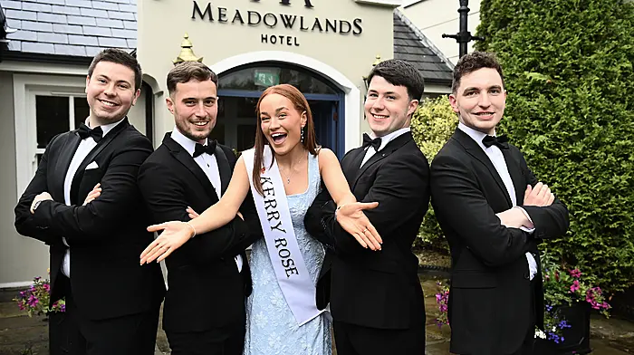 Everything coming up roses: four escorts from West Cork Image
