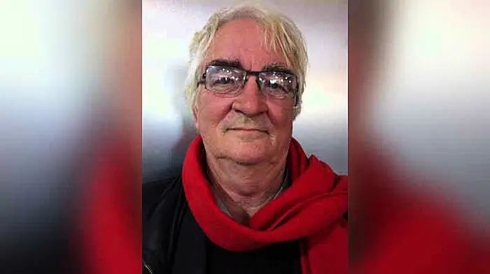 Tributes paid to Bantry poet Derry O’Sullivan who died in Paris aged 81 Image