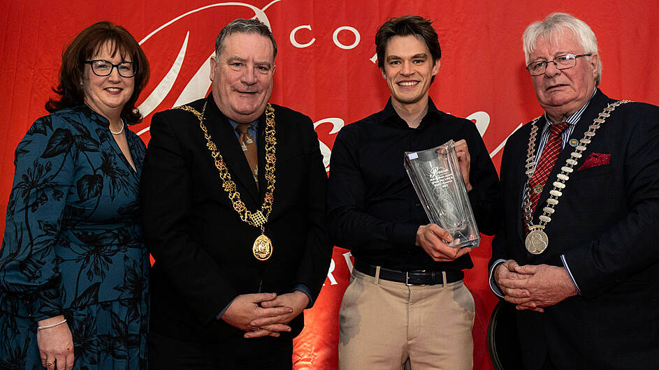 Skibbereen rowing recognised at Cork awards in double win Image