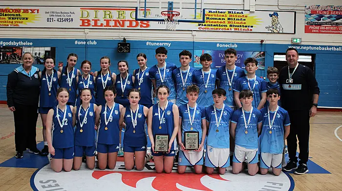 Coláiste Pobail Bheanntraí trailblazers make basketball history as U14 boys and U14 girls triumph Image