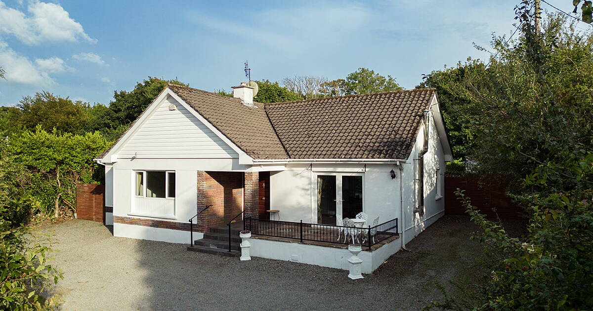 HOUSE OF THE WEEK: Charming bungalow on the outskirts of Skibbereen