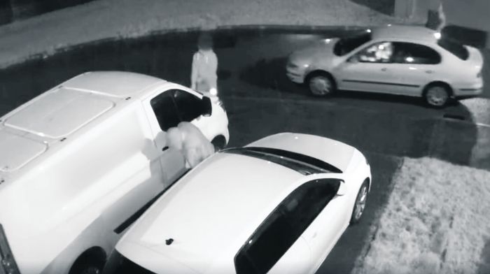 Public urged to lock their cars after thieves target estates Image