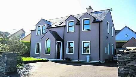 Tasty and tempting, pristine property with a studio Image