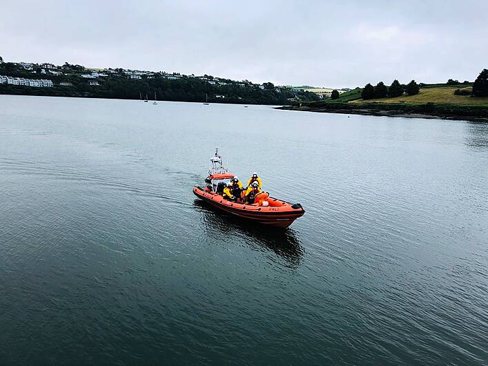 Kinsale RNLI rescue four people from motor boat Image