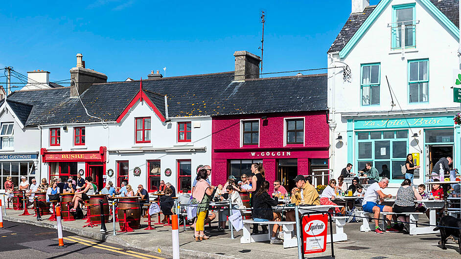 Cllrs call for canopies and awning to get a green light Image