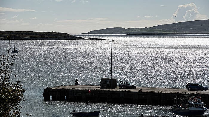 Closed pubs ‘adding to’ parties on Schull pier Image