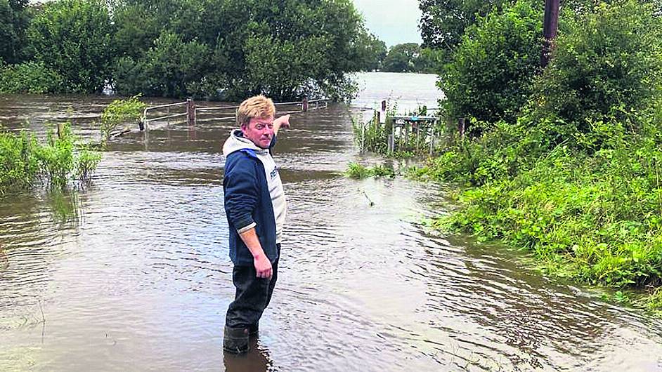 Floods ruin crops at a cost of €1,000 an acre Image