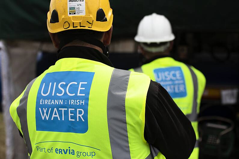 Tanker at Adrigole GAA pitch as water outages 'may continue' Image