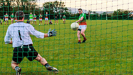 Glengarriff footballers are spot on in penalty shoot-out win Image