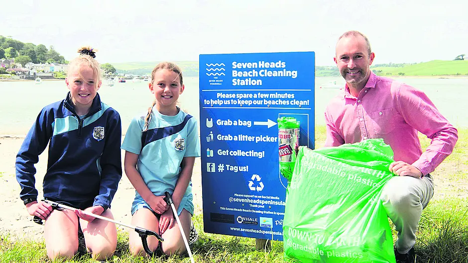 Civic-minded sisters lead way with Seven Heads beach clean Image
