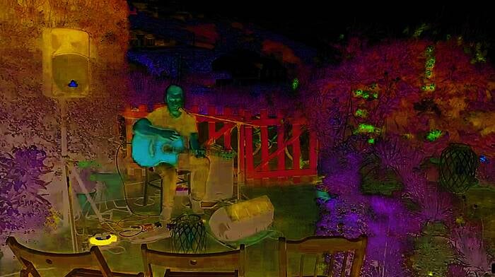 Billy hits the right note with his patio lockdown concerts Image