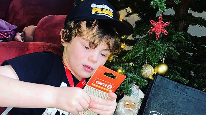 Noah enjoys Christmas visit to Circle K Macroom Image