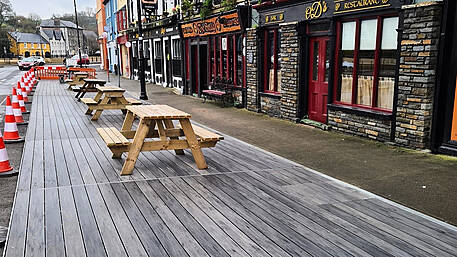 New decking to boost ‘al fresco’ dining in Bantry Image