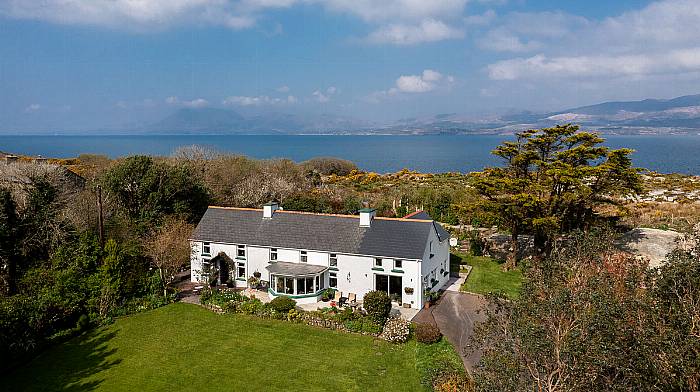 House of the Week: Five-bed near Bantry with stunning views for €349k Image