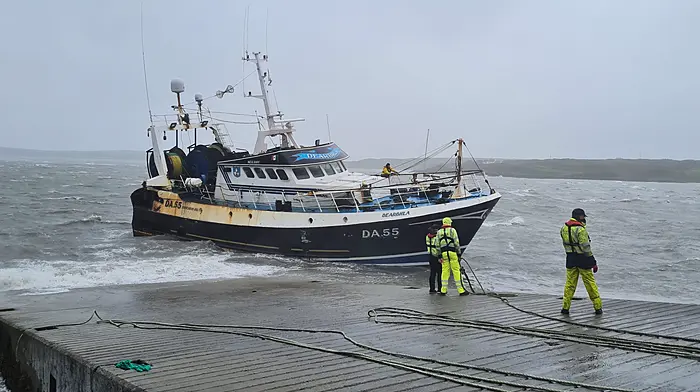 Fishing vessel breaks its moorings in Baltimore Image