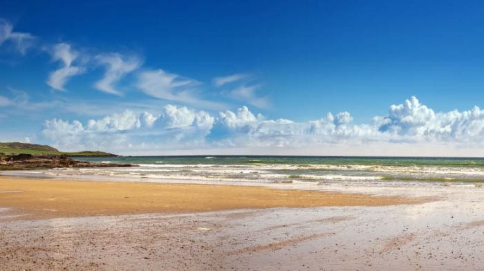 Traffic chaos sees gardaí close beaches Image