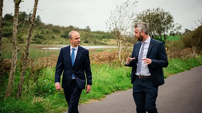 Taoiseach visits Beara to meet fishing industry representatives Image