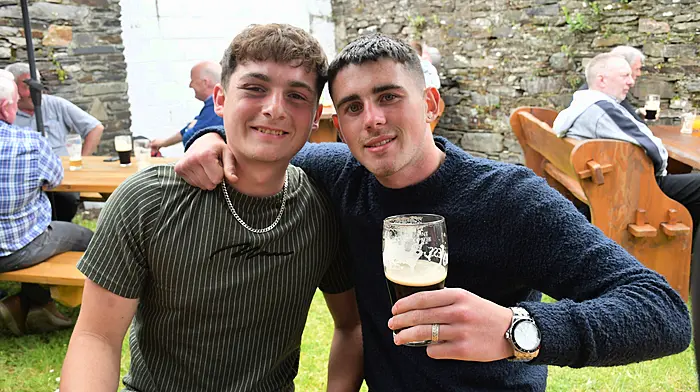 At the Horse and Hound, Skibbereen were John Mulhern, Drimoleague and Fionn McDonald, Skibbereen. (Photos: Anne Minihane)