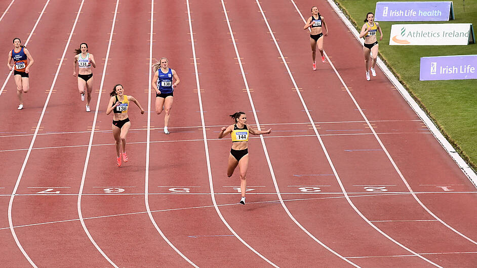 Phil Healy boosts her 400m Olympic qualification bid with national senior title triumph Image