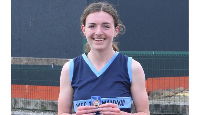 Maeve O'Neill adds junior 800m gold to her collection Image