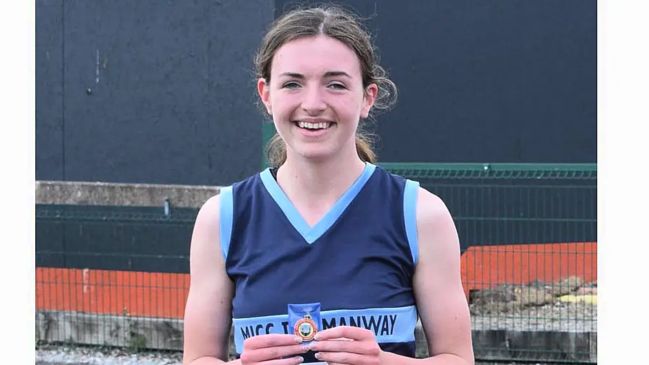Maeve O'Neill runs new 800m PB in Paris Image