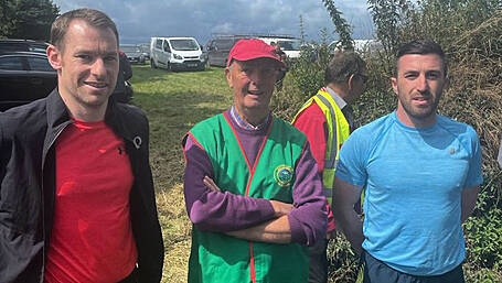 Bandon's James O'Donovan dethrones senior champion Aidan Murphy in road-bowling epic Image