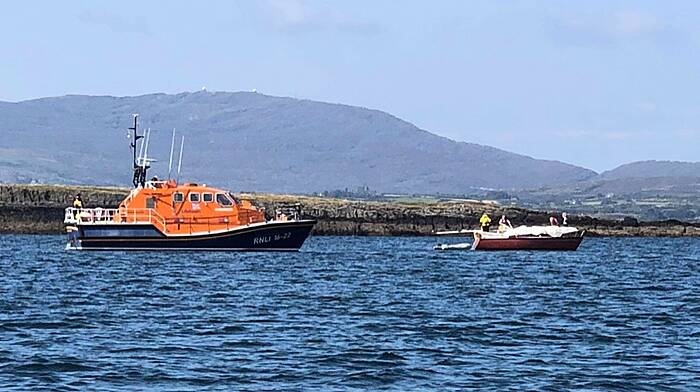 Six assisted by Baltimore RNLI Image