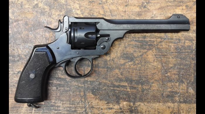 Man in court today after three 'historical' firearms seized in Clonakilty Image