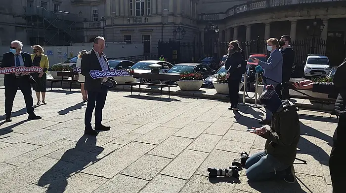 Deputy Collins calls for churches to reopen for Easter services Image