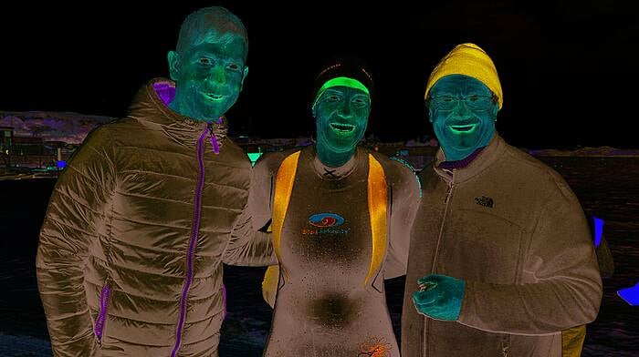 Amy Wolfe (first Female out of the water) with Pat Calnan and Steve Black, organisers of the Baltimore 2.2 km Lousy Rocks Swim. (Photo Siobhán Russell)