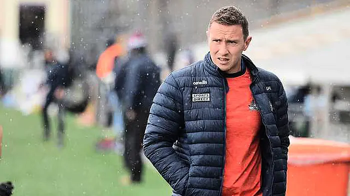 PSFC: Hayes keen to fire Ross to safety Image