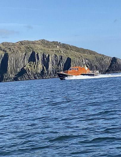 Baltimore RNLI provide medical evacuation from Cape Clear Image