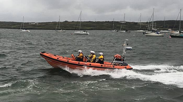 Baltimore RNLI launch to windsurfer in difficulty  Image