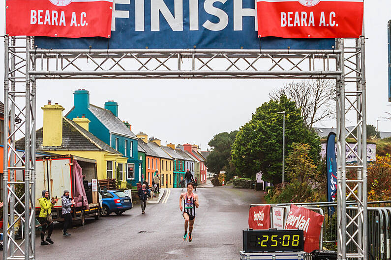 Course records shattered in Eyeries five-mile race Image