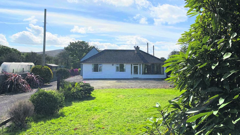 HOUSE OF THE WEEK Durrus village three-bed for €300,000 Image