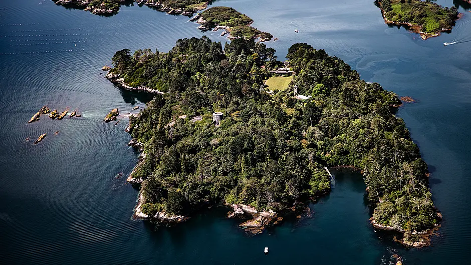 Puttnam’s soaring praise for aerial photos Image