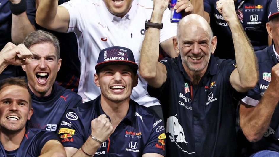 Innishannon engineer Michael Manning plays his role in Verstappen’s dramatic F1 title triumph Image
