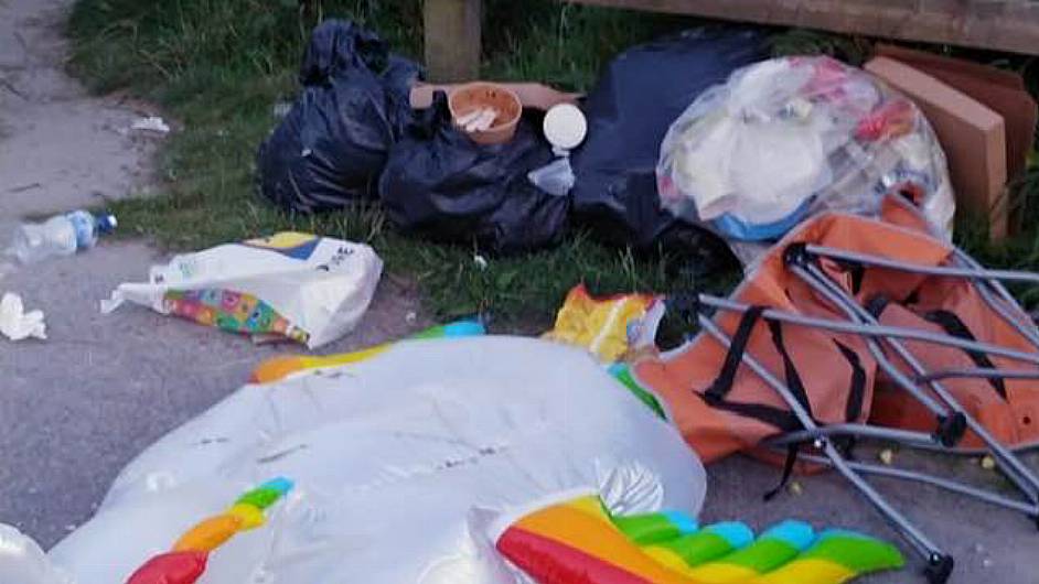 Just two minutes could help to keep West Cork’s beaches clean Image