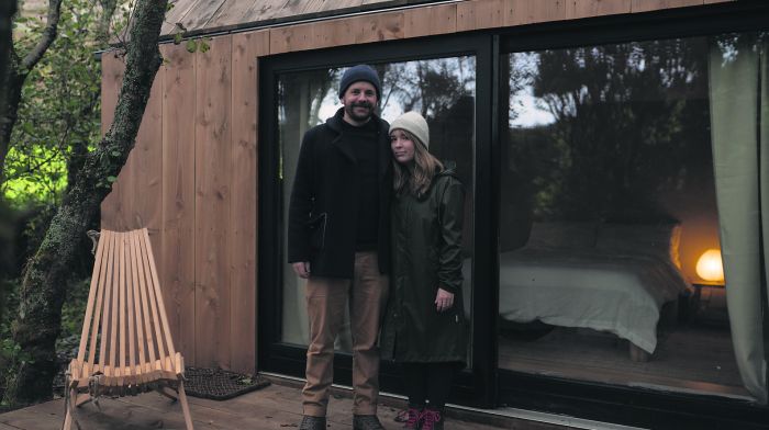 Simon and Didi on the veranda of a native cabin, a carbon-
negative construction. 
That same attention to detail is carried through to the interior, but not at the expense of style and luxury.