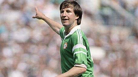 Irish soccer great Ronnie Whelan is special guest at West Cork Sports Star Awards Image